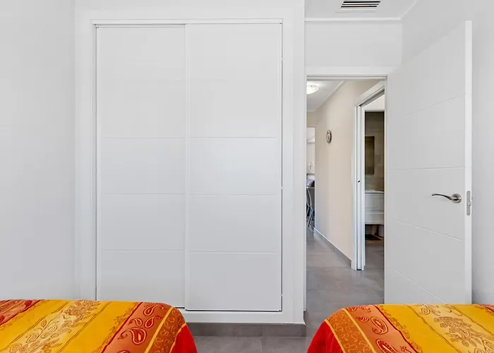 Punta Prima Indoor & Outdoor Pool Appartement *