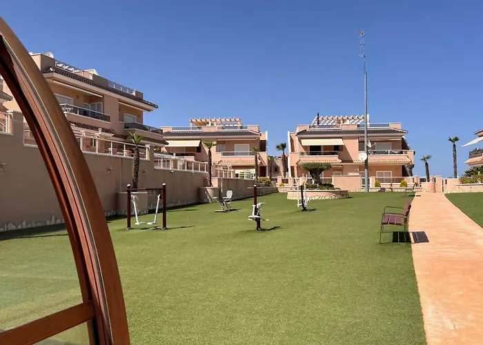 Appartement Punta Prima Indoor & Outdoor Pool *