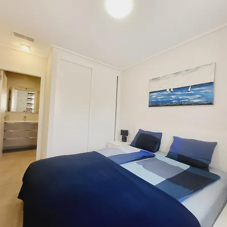 Penthouse Punta Prima Indoor&outdoor Pool * Punta Prima (Alicante)