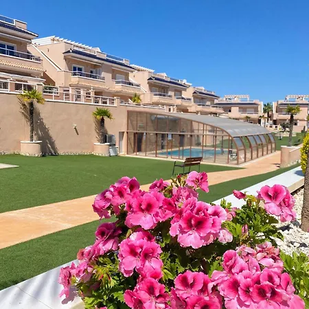 Punta Prima Indoor & Outdoor Pool * Punta Prima (Alicante)