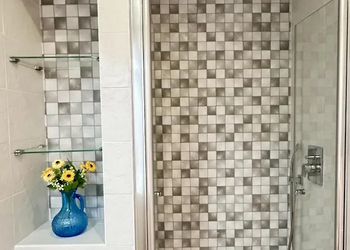 Punta Prima Indoor & Outdoor Pool تورّيفيِخا