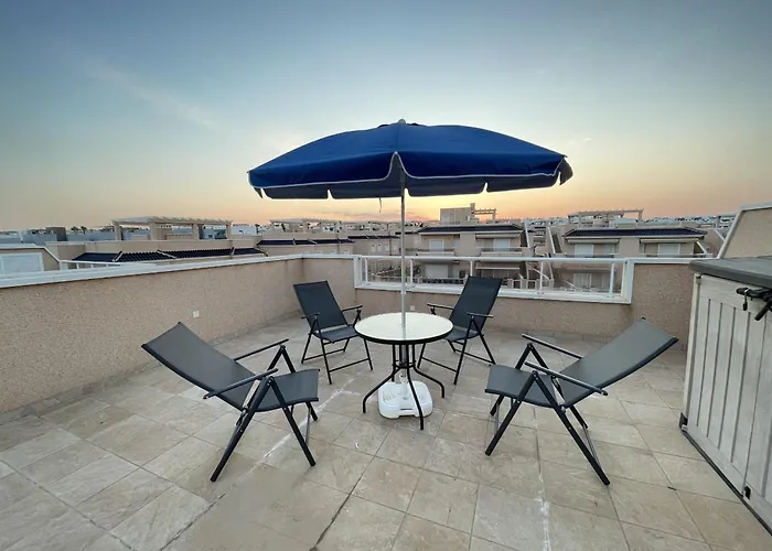 شقة Punta Prima Indoor & Outdoor Pool تورّيفيِخا